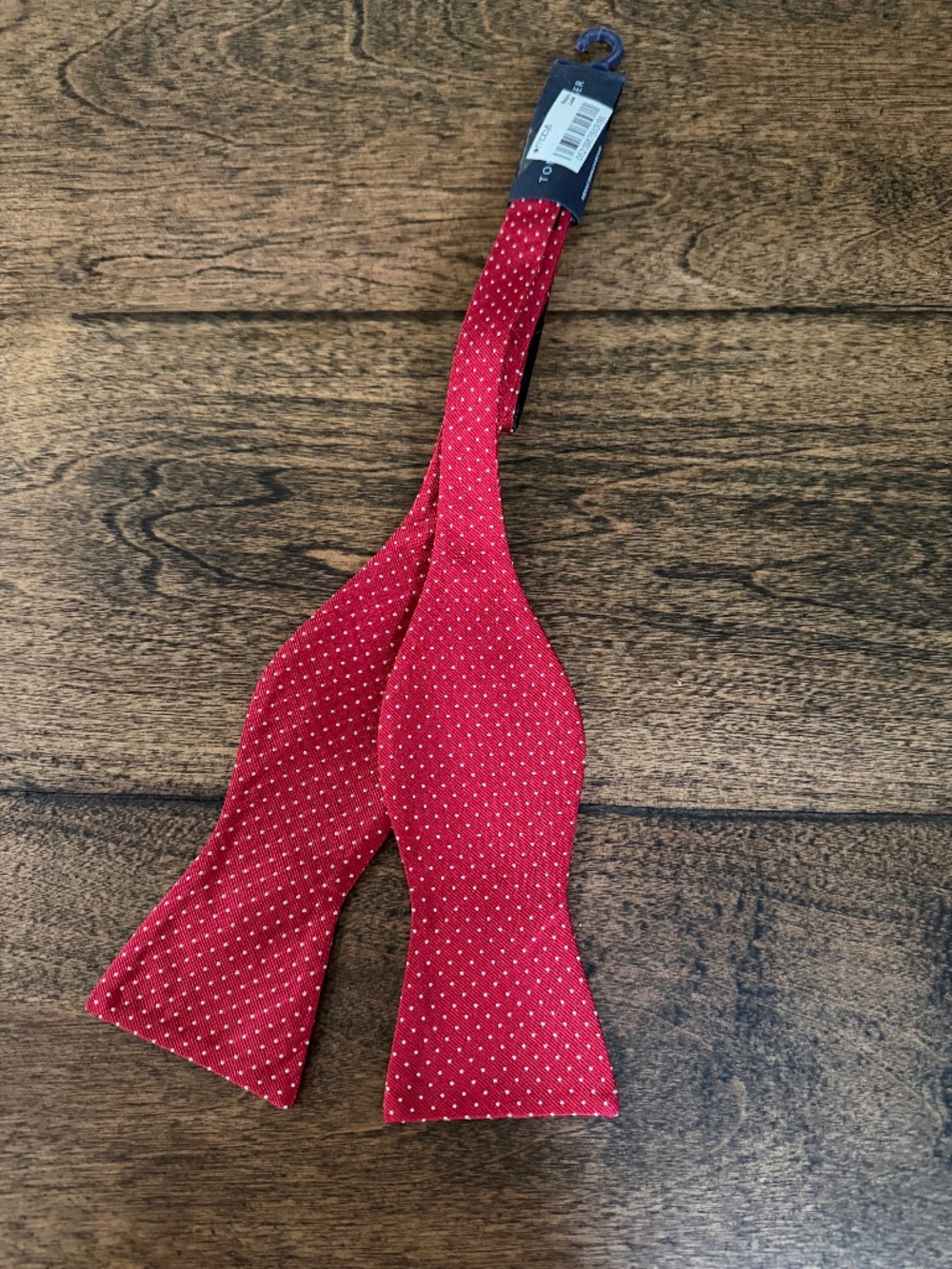 Men’s Tommy Hilfiger bow tie. NWT